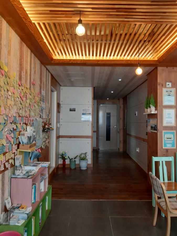 Kangguan Guesthouse Тхонйон Екстер'єр фото